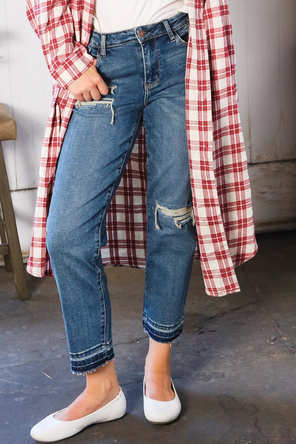 Boyfriend Fit Rip Denim Jeans